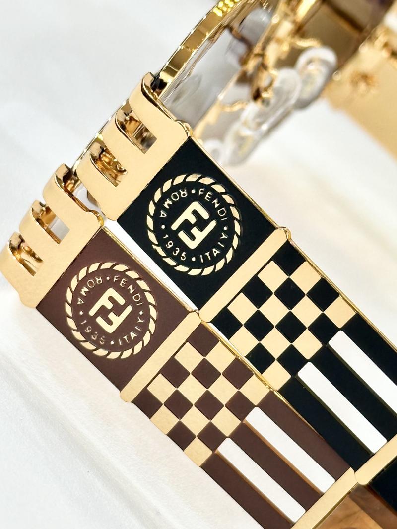 Fendi Sunglasses SL 7078