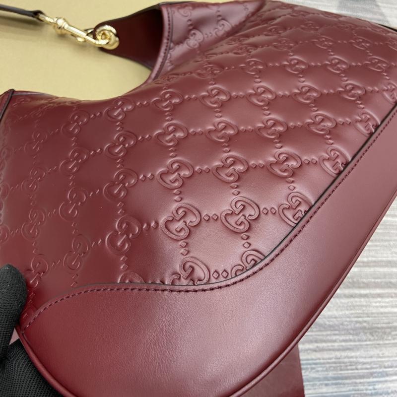 Gucci B medium shoulder bag Red 834981