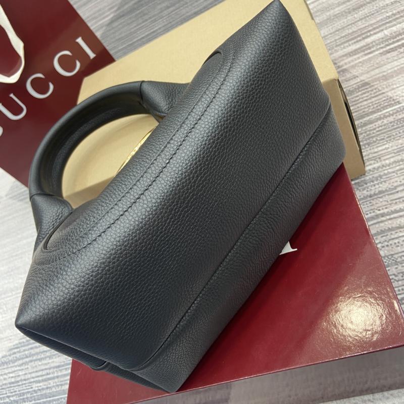 Gucci Softbit medium top handle bag Black 837467
