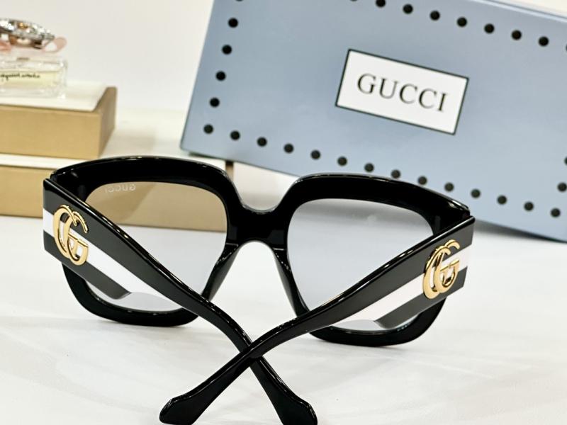 Gucci Sunglasses GG1546S