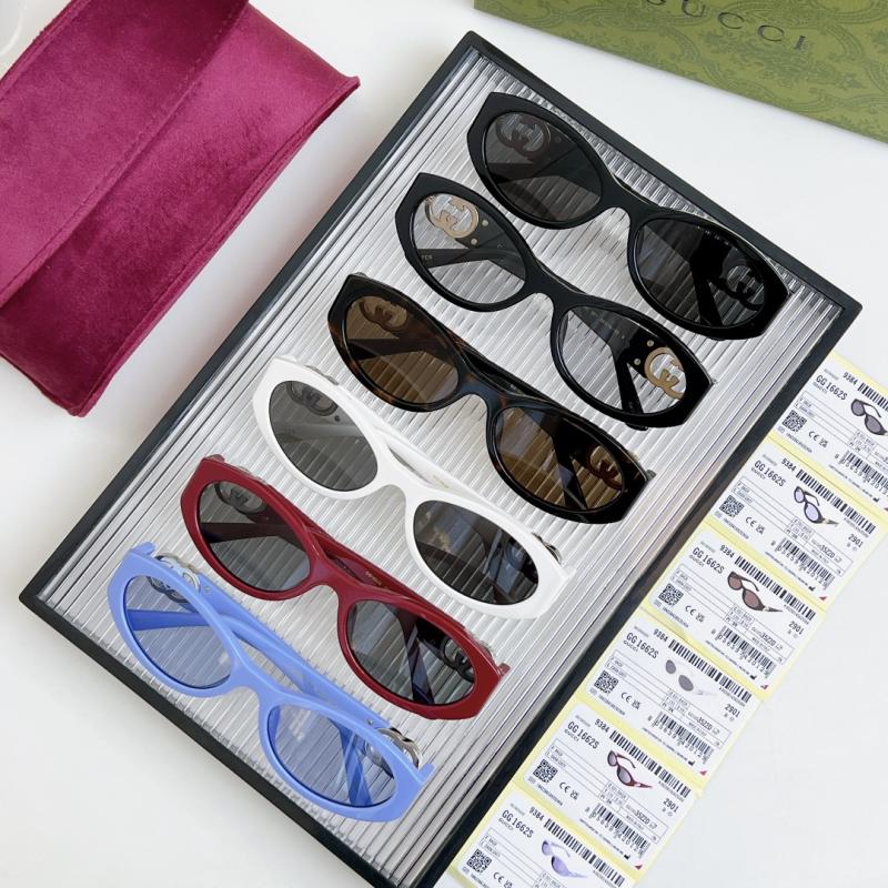 Gucci Sunglasses GG1662