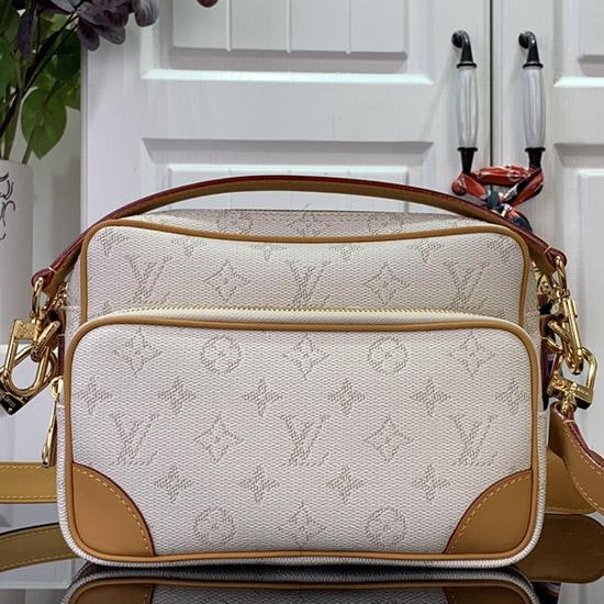 LV Nil M14682