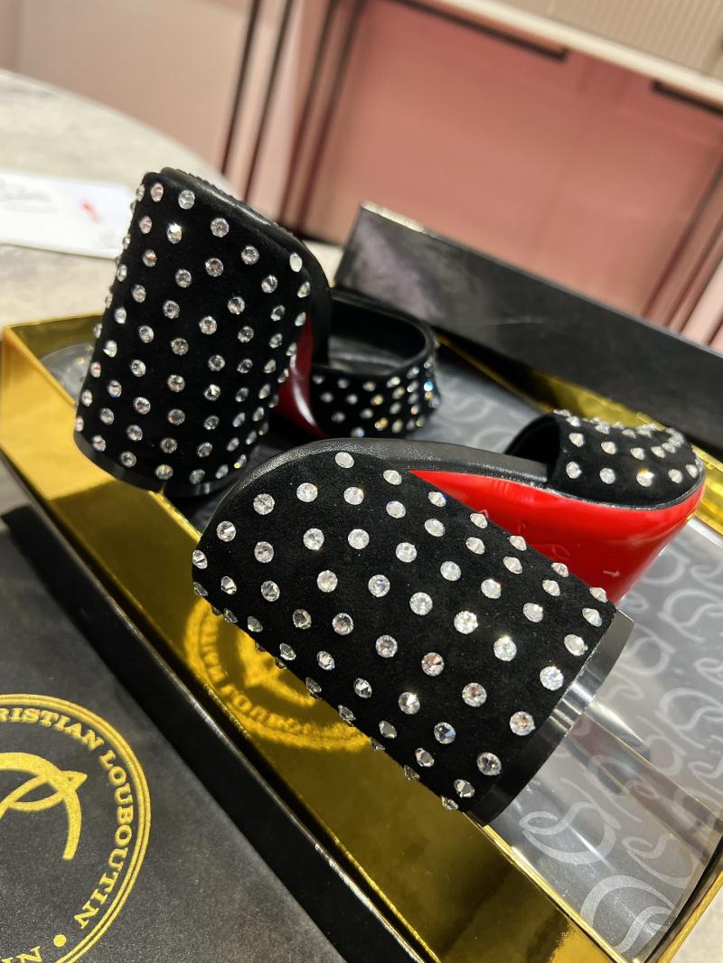 Louboutin Sandals SCLS51008