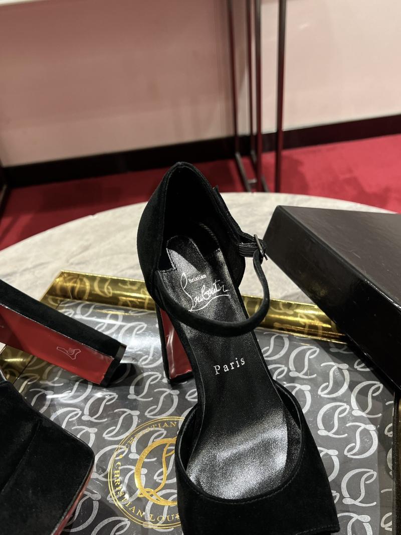 Louboutin Sandals SCLS51310