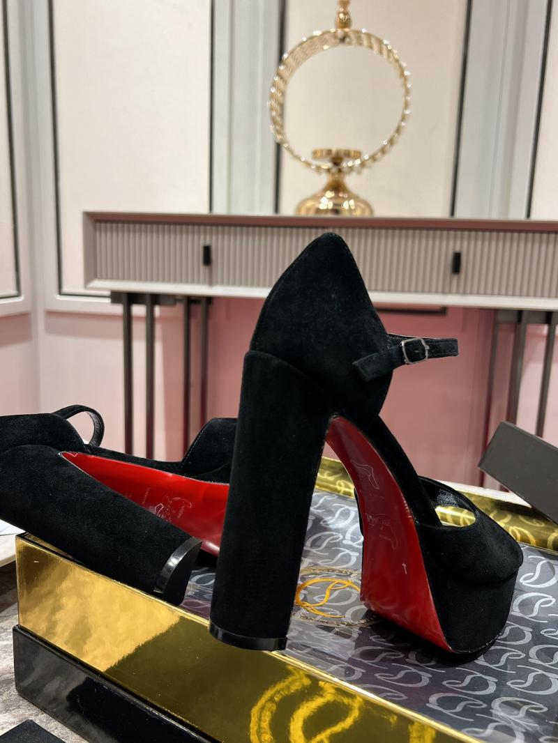 Louboutin Sandals SCLS51310