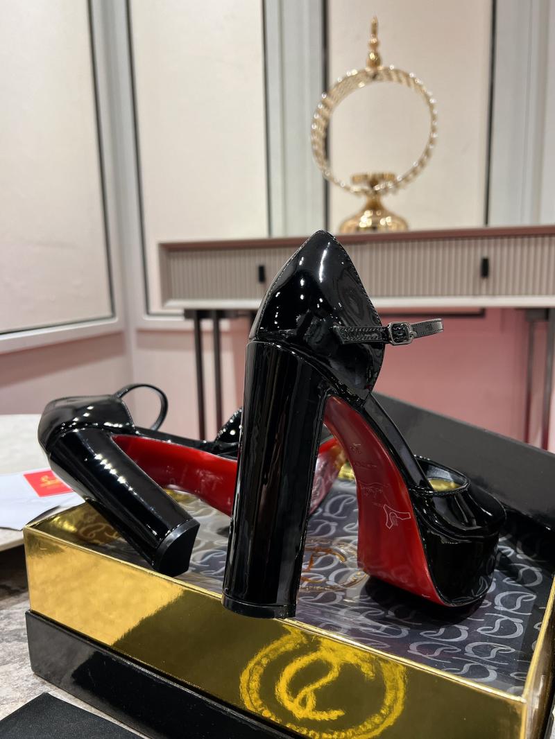 Louboutin Sandals SCLS51312