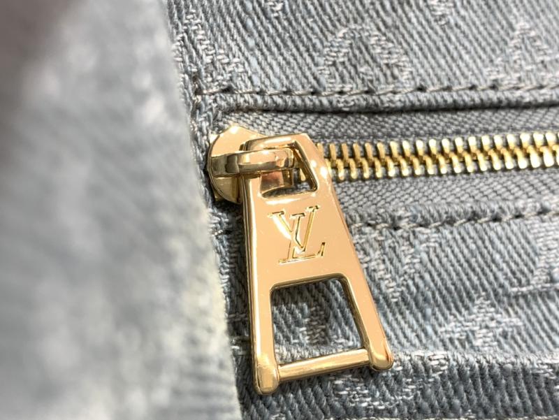 Louis Vuitton OnTheGo MM M13189