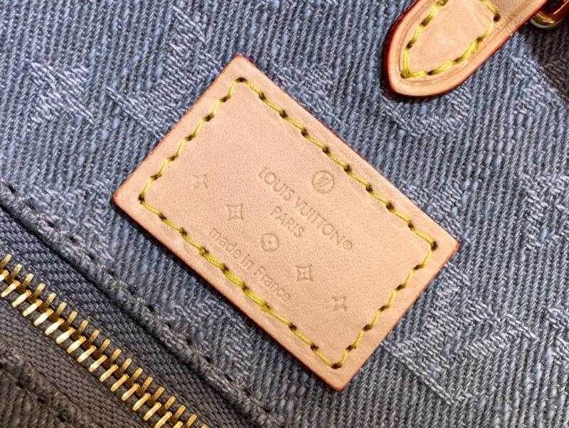Louis Vuitton OnTheGo MM M13189