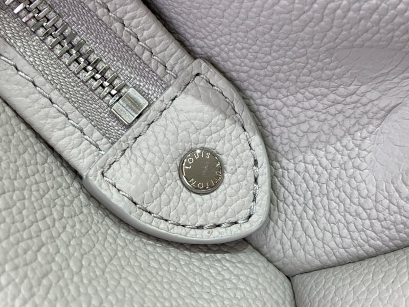 Louis Vuitton Petit Palais M13803
