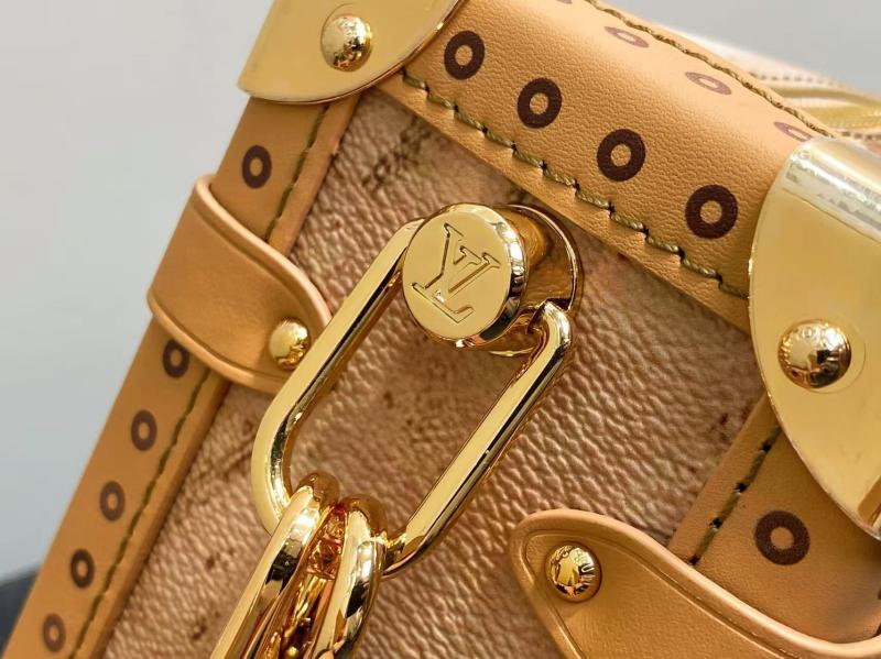 Louis Vuitton Side Trunk MM M12480