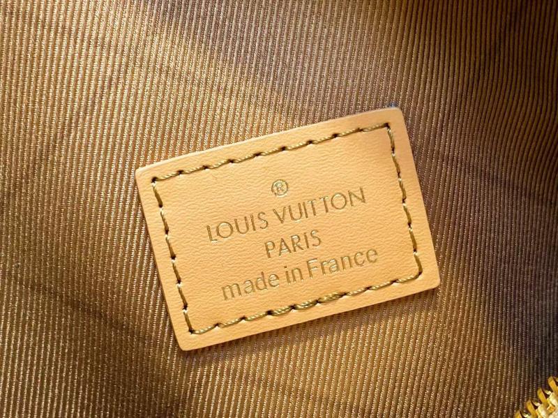 Louis Vuitton Side Trunk MM M12480