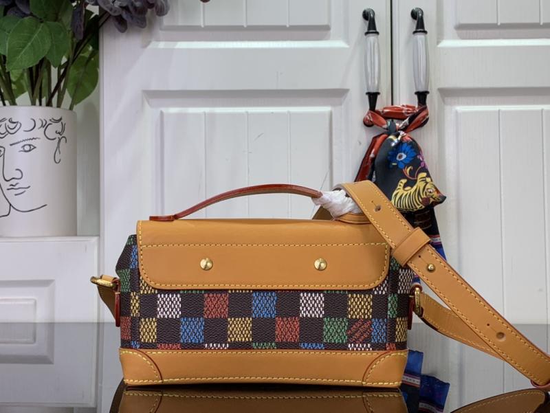 Louis Vuitton Steamer East West Wearable Wallet N00187