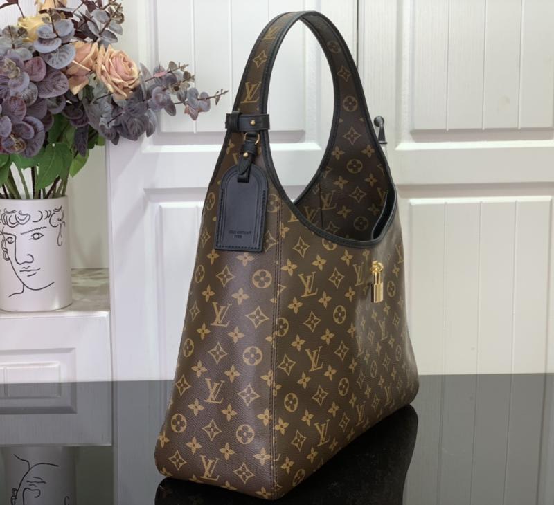 Louis Vuitton The Drop GM M12941