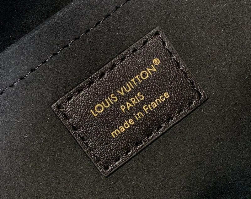 Louis Vuitton The Drop GM M12941