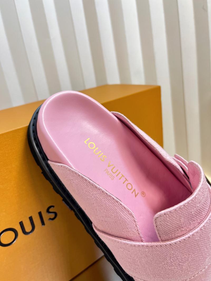 Louis Vuitton Unisex Slippers SLU41802