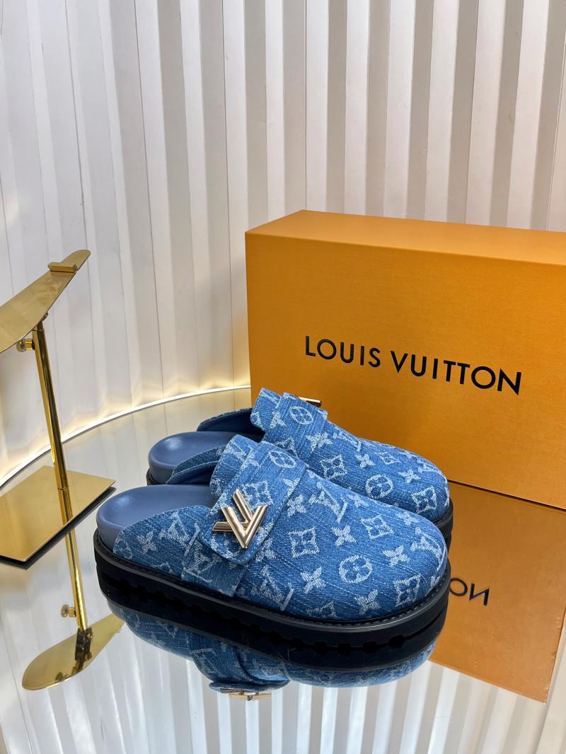 Louis Vuitton Unisex Slippers SLU41803