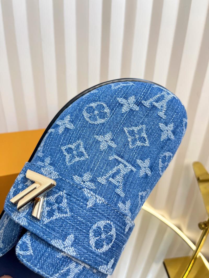 Louis Vuitton Unisex Slippers SLU41803
