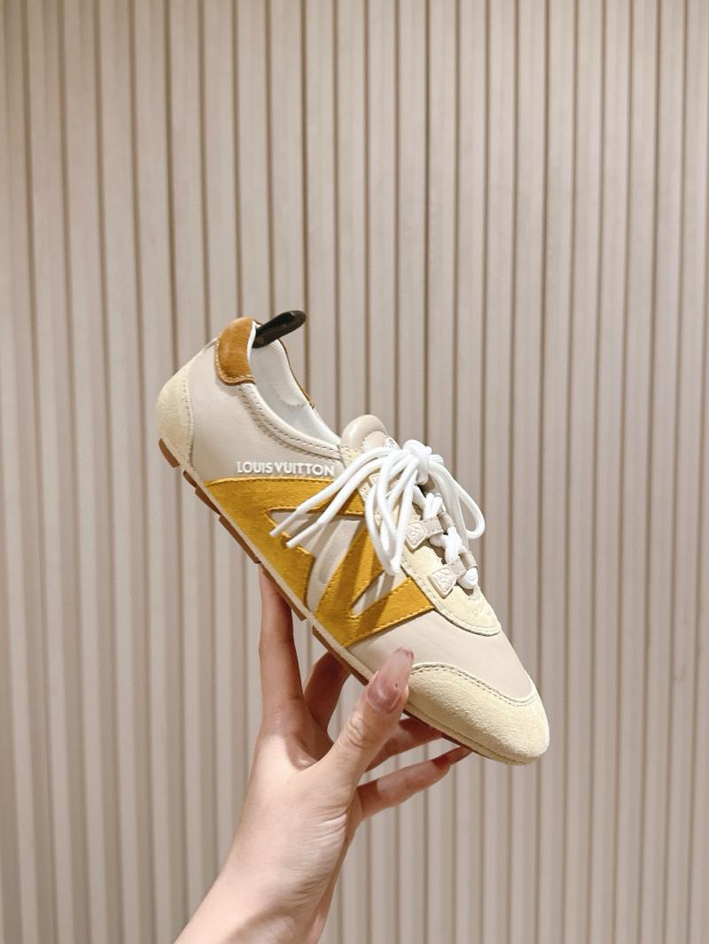 Louis Vuitton Unisex Sneakers SLS42302