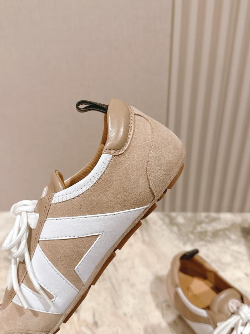 Louis Vuitton Unisex Sneakers SLS42304