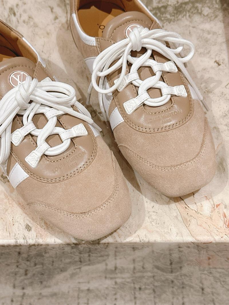 Louis Vuitton Unisex Sneakers SLS42304