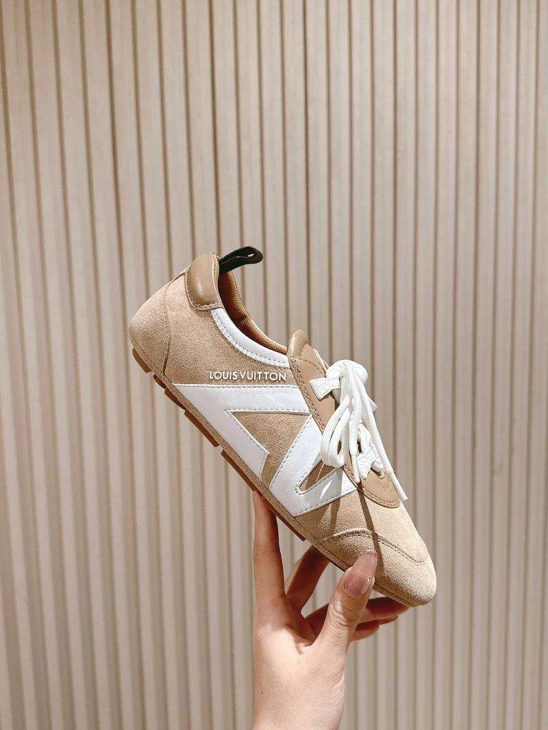 Louis Vuitton Unisex Sneakers SLS42304