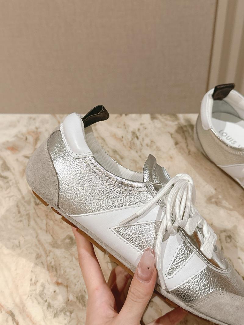 Louis Vuitton Unisex Sneakers SLS42306