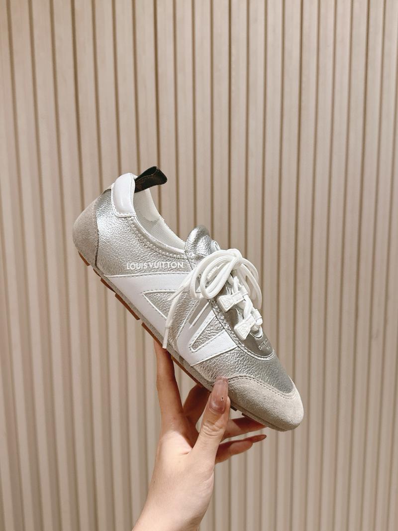 Louis Vuitton Unisex Sneakers SLS42306