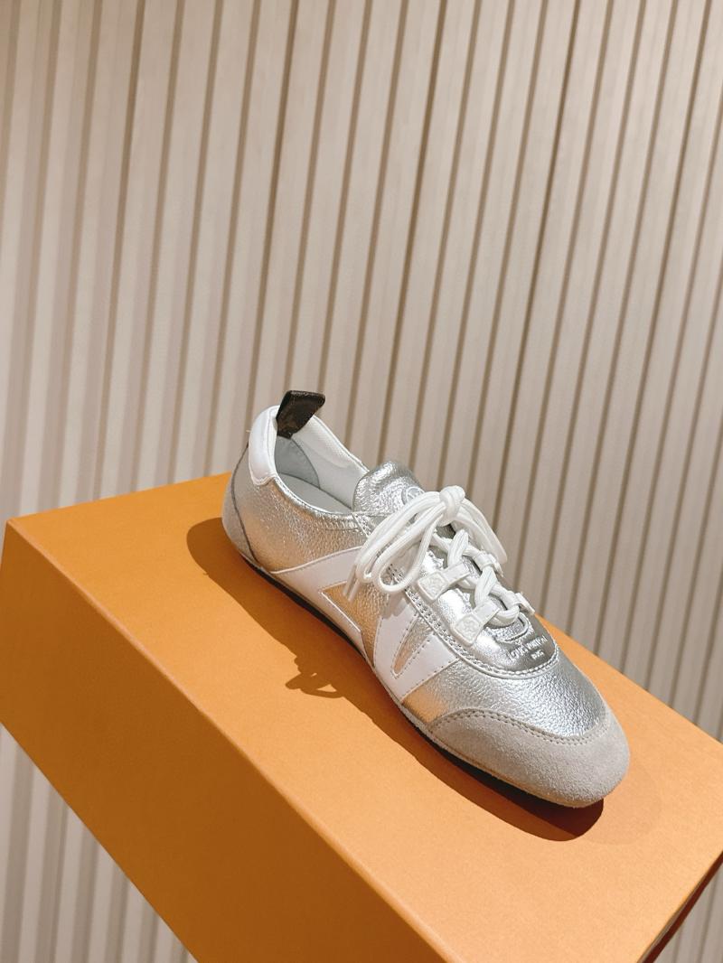 Louis Vuitton Unisex Sneakers SLS42306