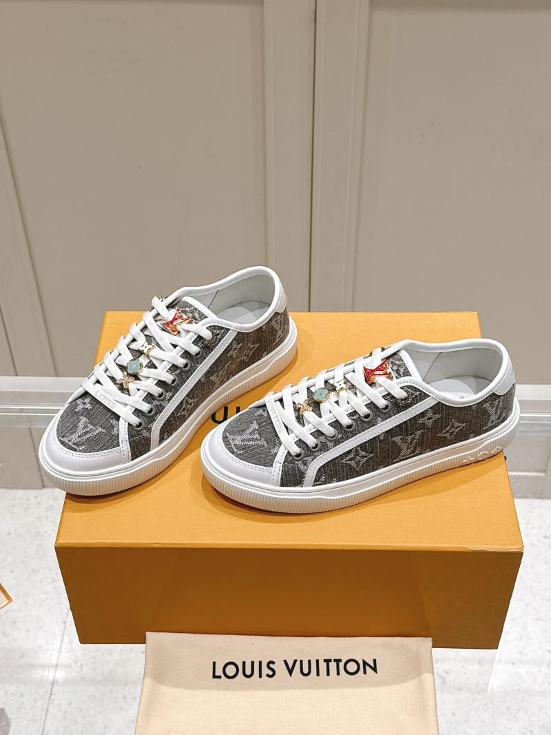Louis Vuitton Unisex Sneakers SLU41501