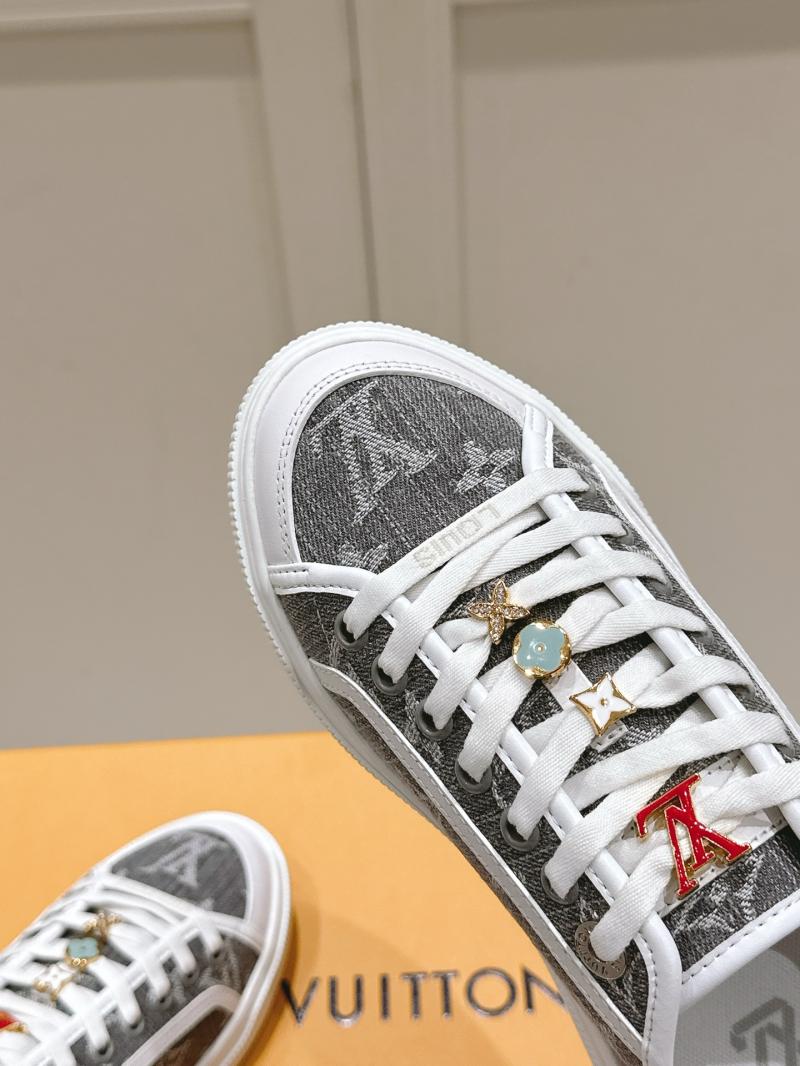 Louis Vuitton Unisex Sneakers SLU41501