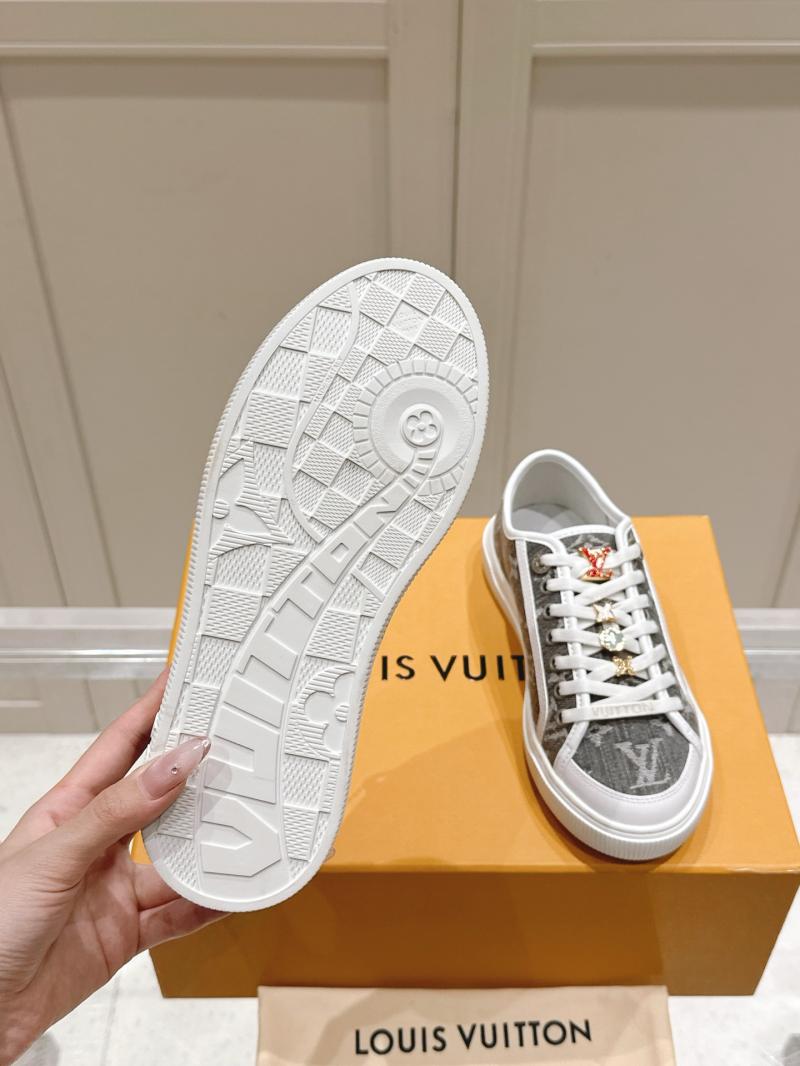 Louis Vuitton Unisex Sneakers SLU41501