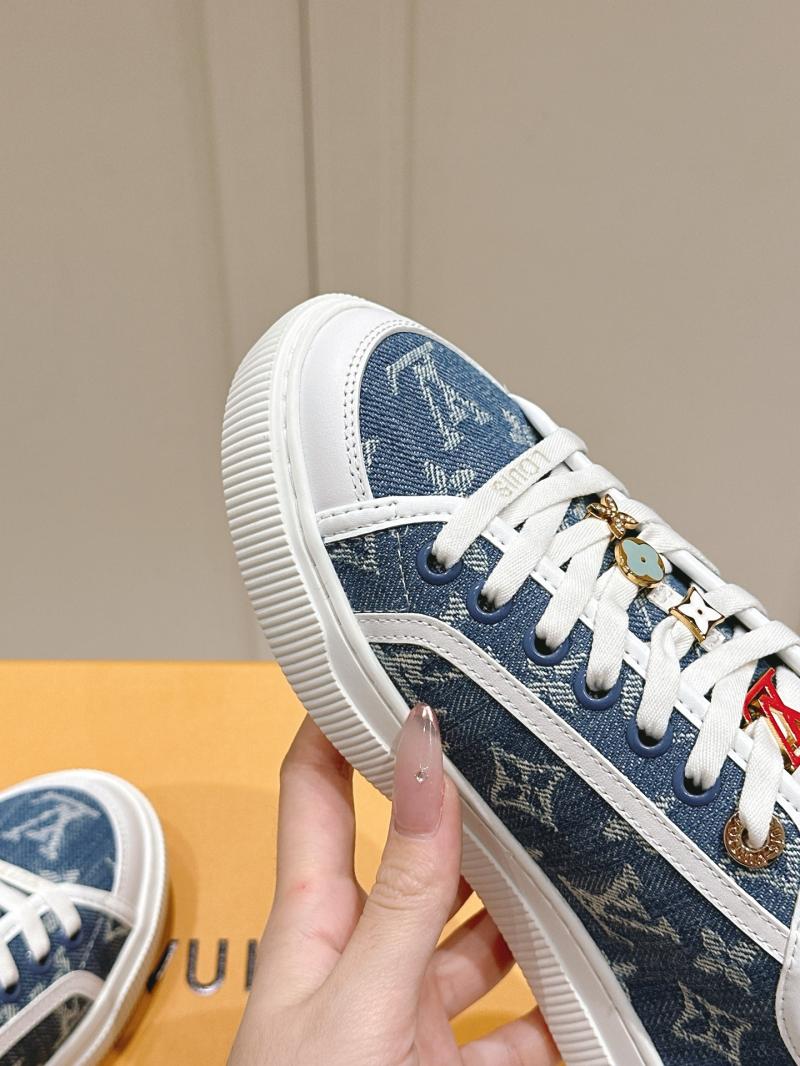 Louis Vuitton Unisex Sneakers SLU41504