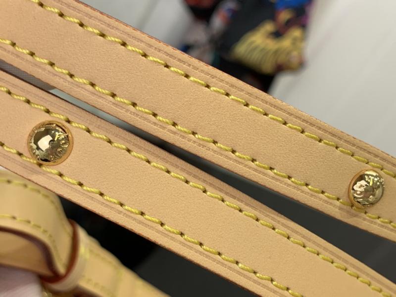 Louis Vuitton Venice M13031