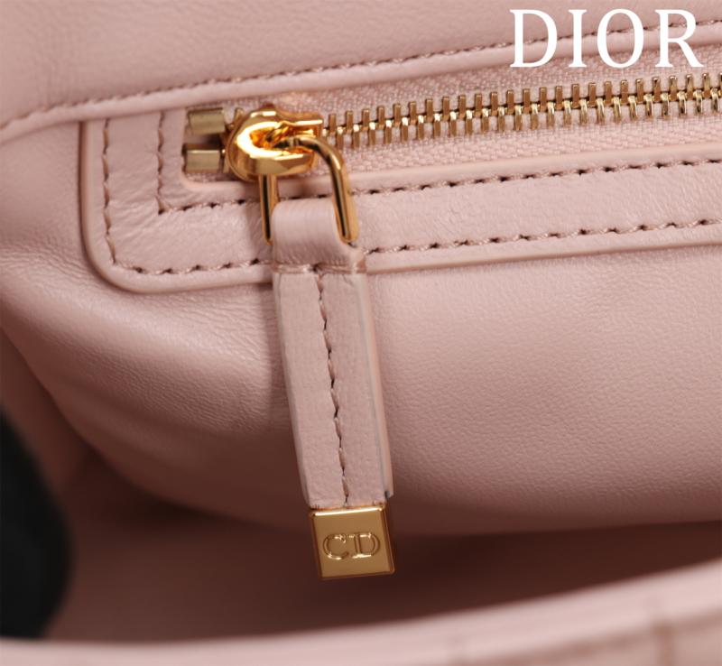 Medium Soft Dior Caro Bag Pink M9253