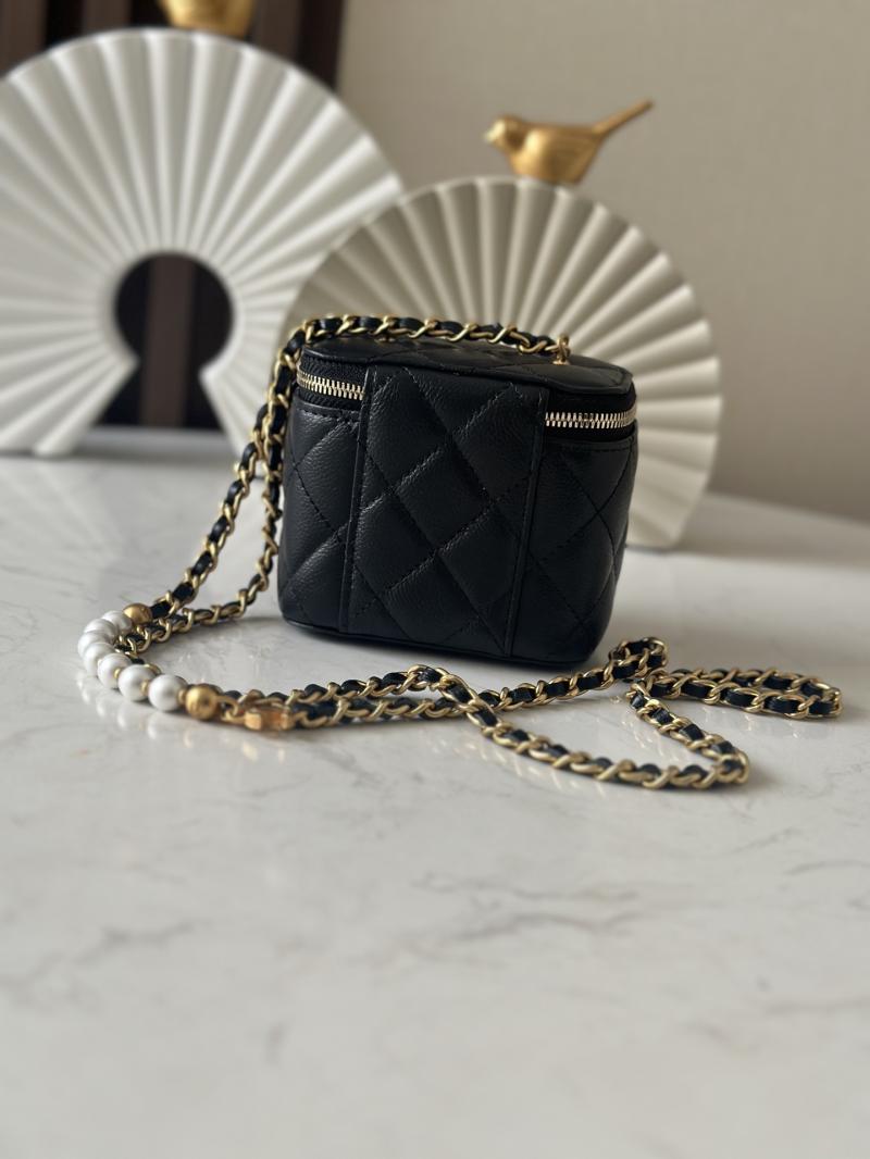 Mini Chanel Vanity Case Black A66044