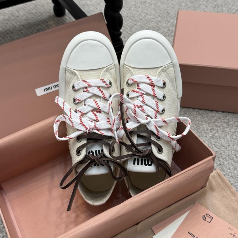 Miu Miu Sneakers SMS42401