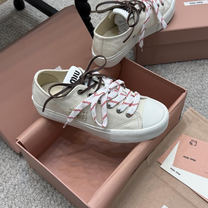 Miu Miu Sneakers SMS42401