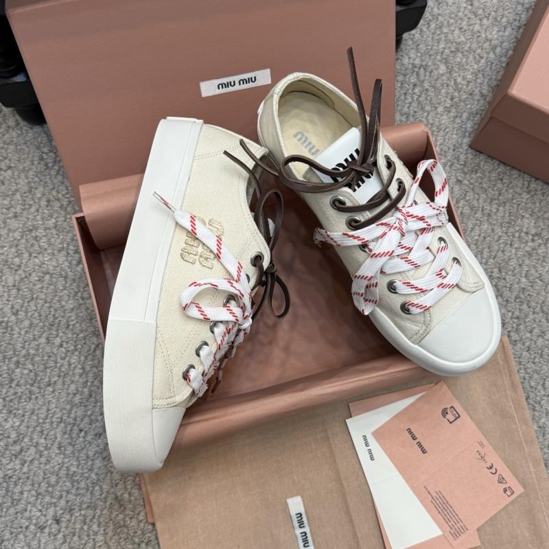 Miu Miu Sneakers SMS42401