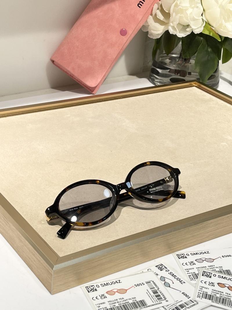 Miu Miu Sunglasses SMU04Z