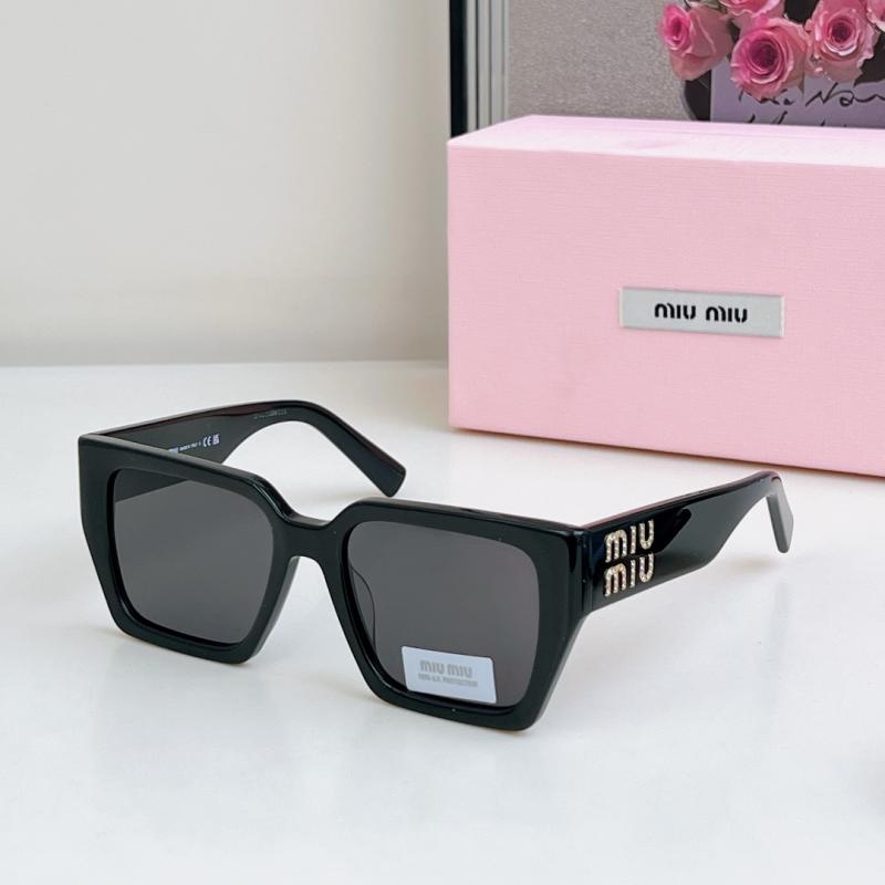 Miu Miu Sunglasses SMU07S