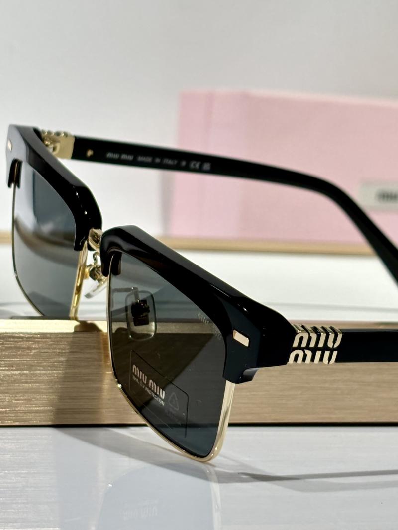 Miu Miu Sunglasses SMU10Z
