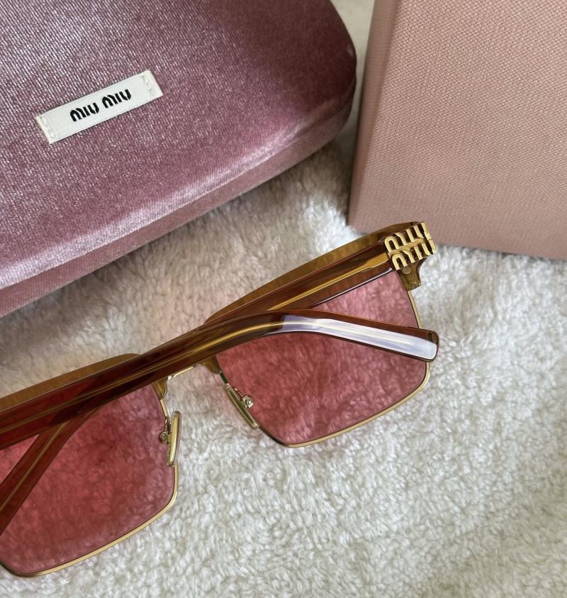 Miu Miu Sunglasses SMU10Z