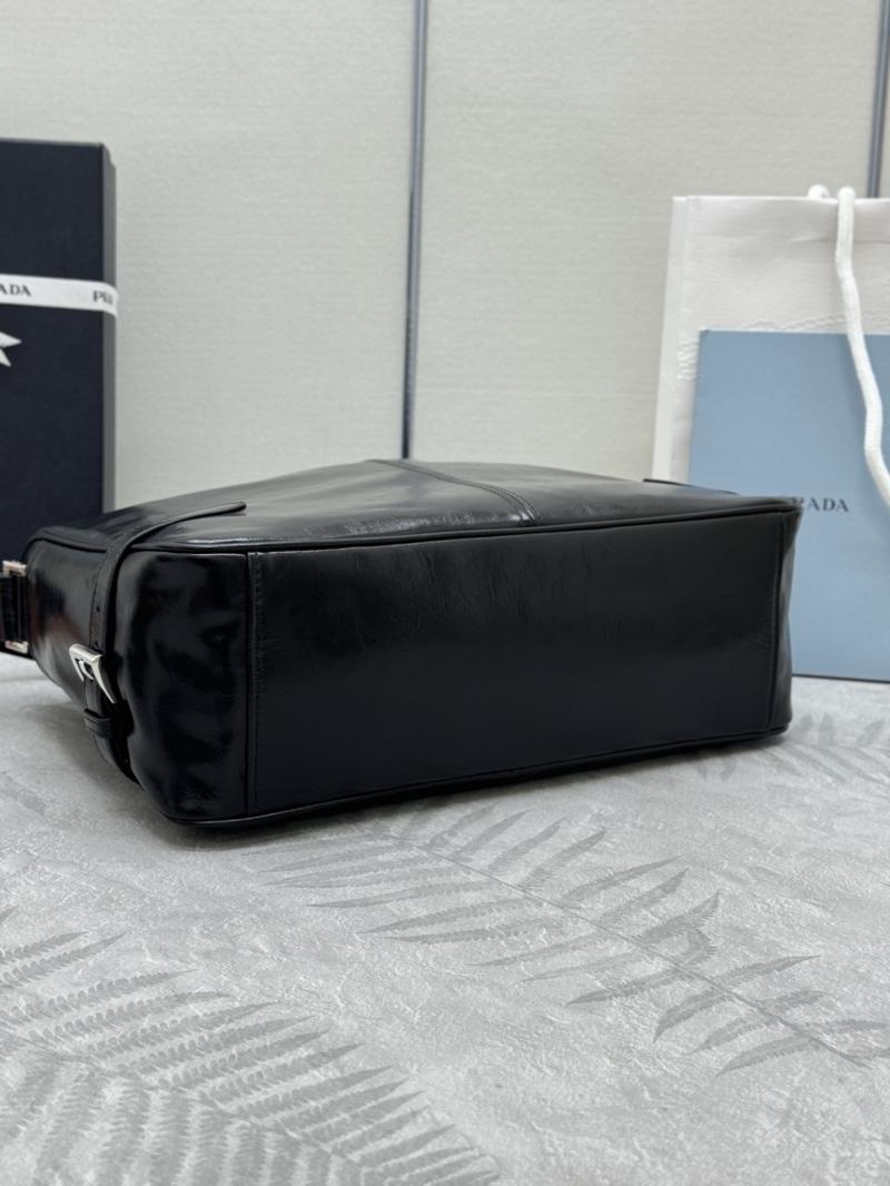Prada Leather shoulder bag Black 2VH187
