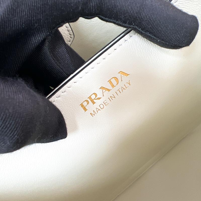 Prada Medium leather bag White 1BE080