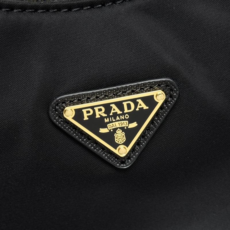 Prada Re-Edition 2005 mini bag Black 1N204M