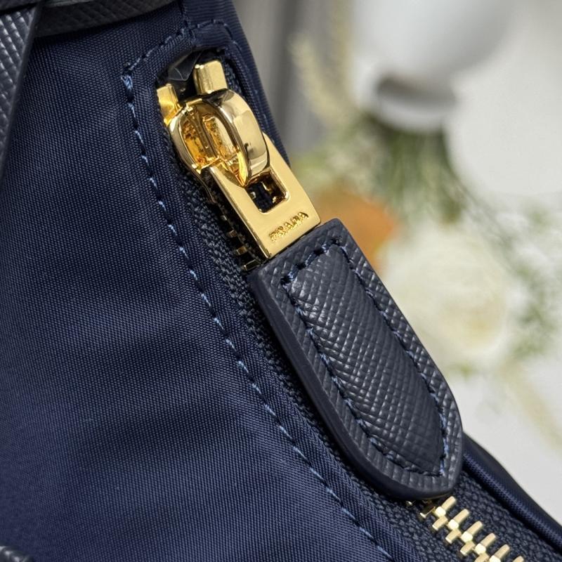 Prada Re-Edition 2005 mini bag Navy1N204M