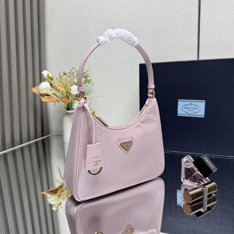 Prada Re-Edition 2005 mini bag Pink 1N204M