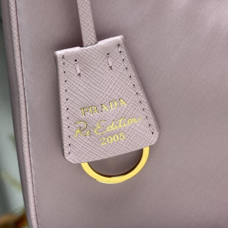 Prada Re-Edition 2005 mini bag Pink 1N204M