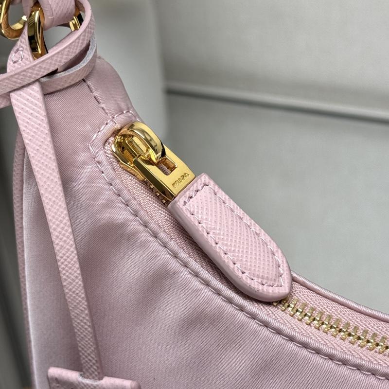 Prada Re-Edition 2005 mini bag Pink 1N204M