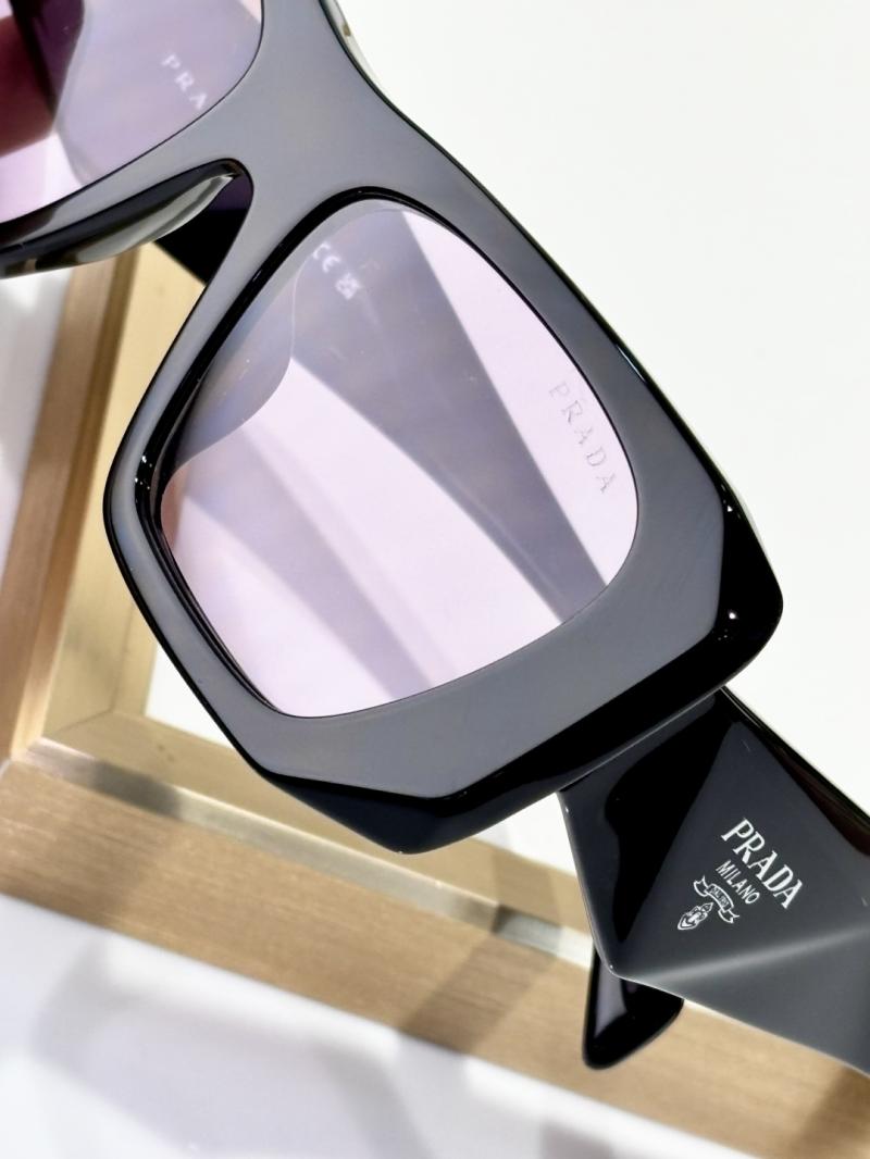 Prada Sunglasses SPR B18-1